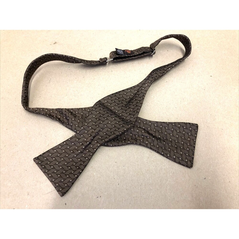 NWOT Robert Talbott Silk Geometric Bow Tie